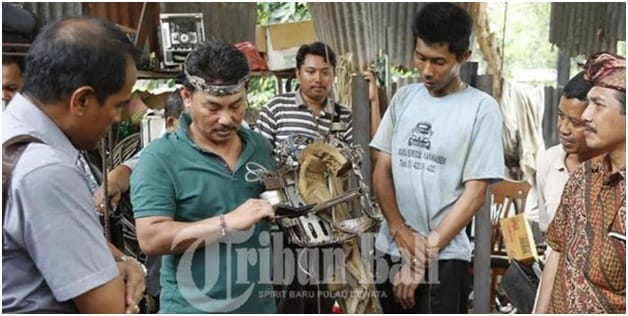 Dosen Unud Bali Uji Coba Lengan Robot Tawan