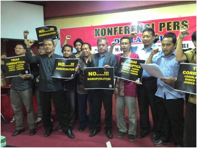 Cabut Mandat Anggota DPR Pengusul Revisi UU KPK