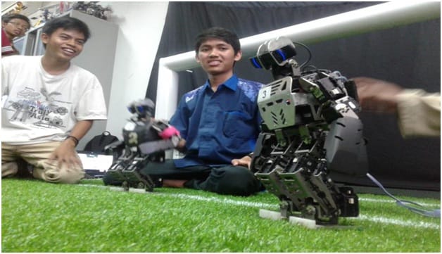 Kontes Robot Indonesia (KRI) 1 – 4 Juni 2016 di Surabaya